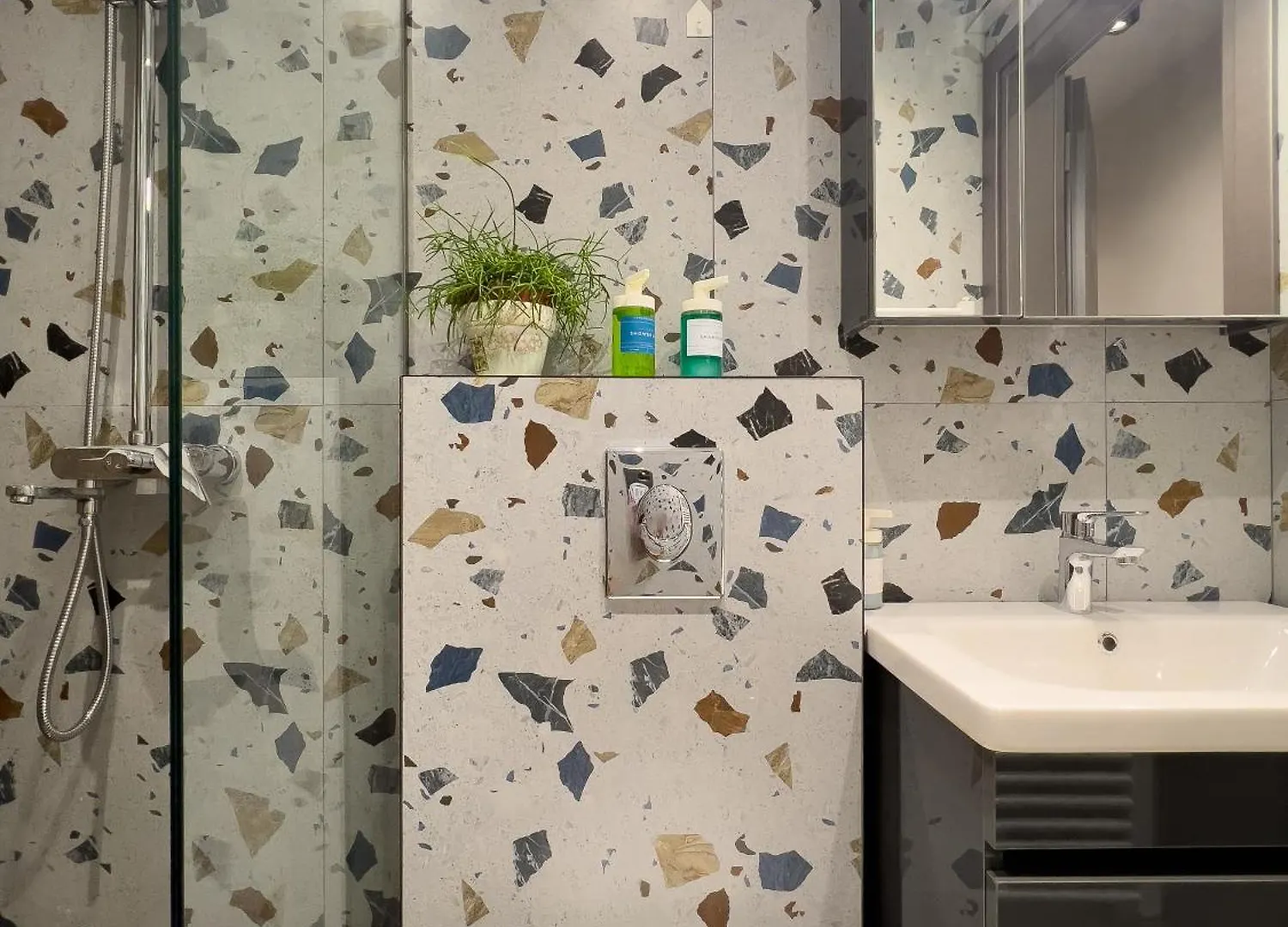 アパート Homevision Modern Central Condo テッサロニキ
